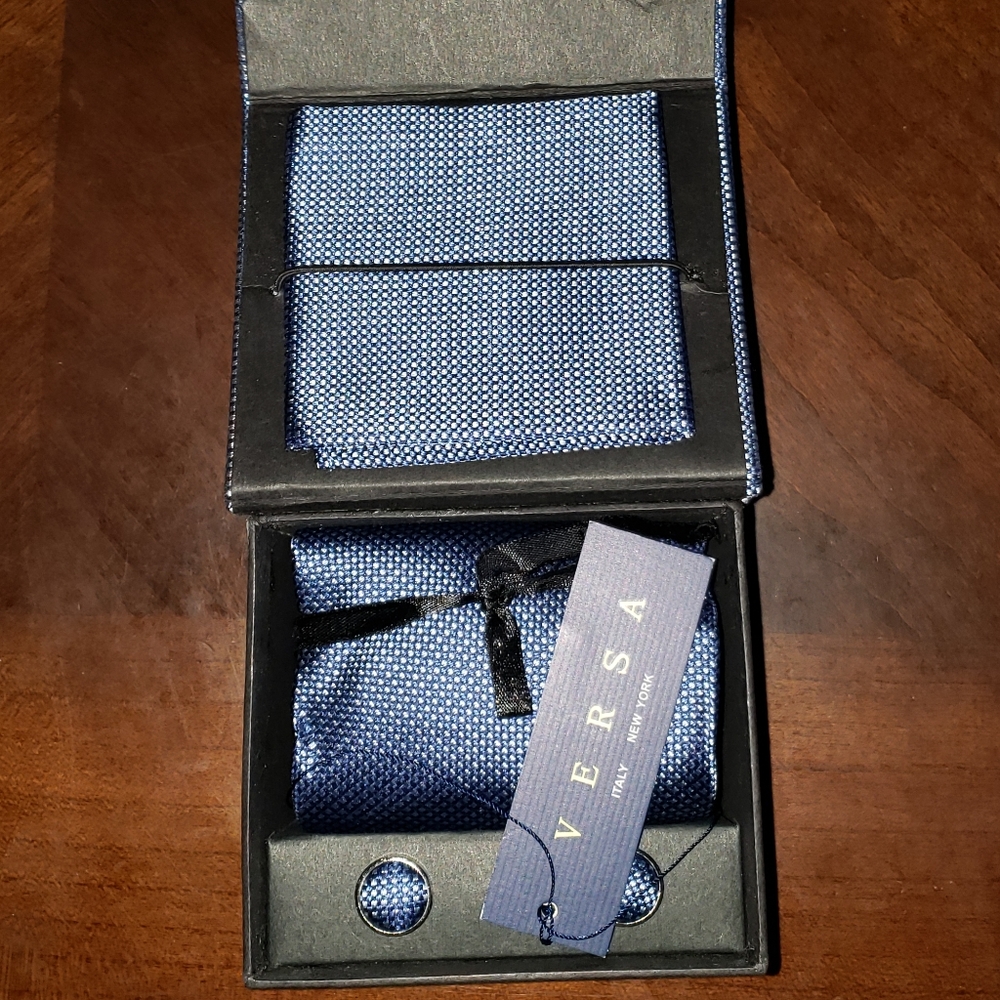 Versa Men's Tie/Cufflink/Handkerchief  set